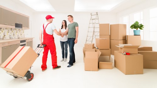 Local removalists in Bayswater planning a smooth home move