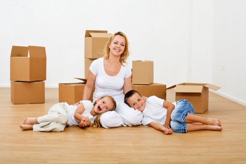 Complaint details being recorded for a van moving service